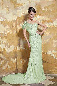 Pretty Green Column One Shoulder Prom Dresses with and Beading
