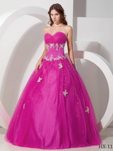 Ball Gown Sweetheart Tulle Quinceanera Dress with Appliques and Beading