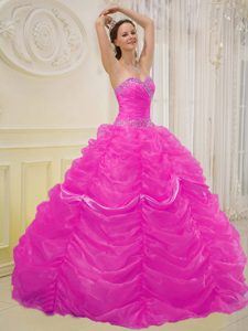 Fitted Hot Pink Sweetheart Quinceaneras Dresses in Organza with Beading