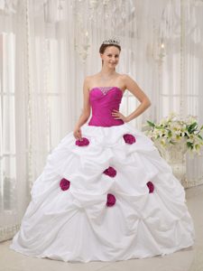 Voguish Fuchsia and White Strapless Quince Dress with Handmade Flower