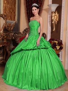 Dramatic Spring Green Strapless Beading Dress for Quinceaneras in Taffeta