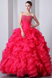 Noble Coral Red Sweetheart Quinces Dress with Beads and Ruffles