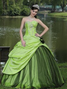 Spring Green Taffeta and Tulle Lovely Strapless Quince Dress with Beading