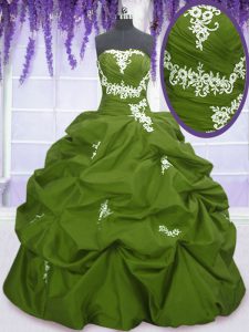 Affordable Sleeveless Appliques and Pick Ups Lace Up 15th Birthday Dress
