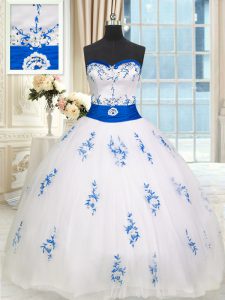 White Ball Gowns Tulle Sweetheart Sleeveless Appliques and Belt Floor Length Lace Up Quinceanera Dress