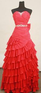 Pretty Beaded Real Sample Prom Court Dresses with Ruffles and Ruches in Red