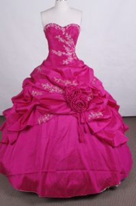 Discount Ball gown Sweetheart Quinceanera Dress with Pick Ups and Appliques