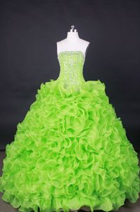 Popular Ball Gown Strapless Orang za Beaded Quinceanera Dress in Spring Green