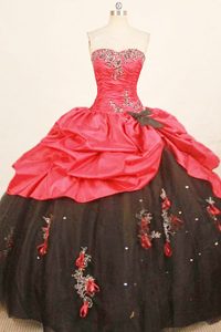 Cheap Ball Gown Taffeta Appliqued Real Sample Quinceanera Dress for Cheap
