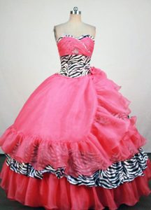 Luxurious Sweetheart Light Pink Beaded Quinceanera Dress in Organza for Less