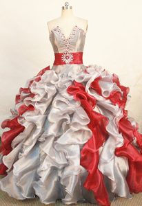 Gorgeous Ball Gown Strapless Sliver Organza Quinceanera Dress with Beading