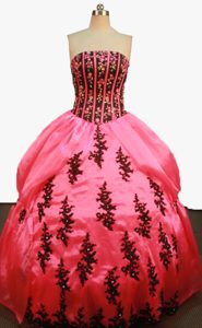 Unique Strapless Watermelon Quinceanera Dresses with Beading and Appliques