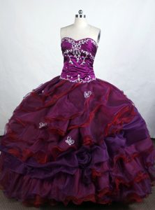Beautiful Real Sample Sweetheart Organza Quinceanera Dresses with Appliques