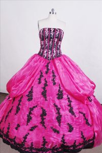 New Classical Strapless Real Sample Quinceanera Dress in Satin with Embroidery