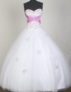 Pretty Ball Gown Sweet Sixteen Quinceanera Dresses in White