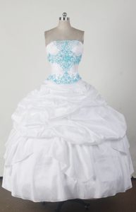 Beautiful Strapless Beaded Taffeta White Quinces Dresses with Appliques