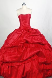 Beautiful Taffeta Quinceanera Dresses in Red to Floor-length