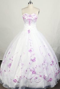 White Beaded and Embroidery Dresses for Quinceanera in Satin on Sale