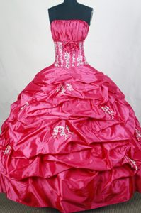 Strapless Taffeta Dresses for Quince in Hot pink with Hand Made Flower