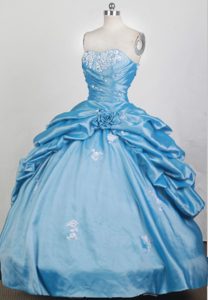 Quinceanera Dresses with Appliques and Beading in Light Blue
