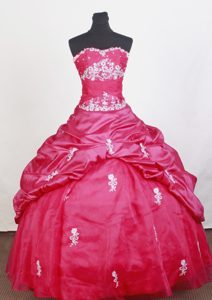 Hot pink Appliqued Quinces Dresses with Appliques in Taffeta and Organza