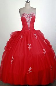 Red Sweetheart Appliqued and Beaded Quinceaneras Dresses in Organza