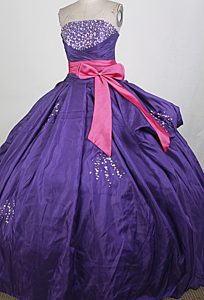 Wholesale Strapless Taffeta Sweet Sixteen Dresses in Purple with Beading