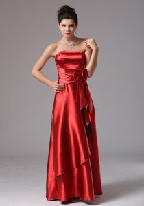Wine Red Column Prom Bridesmaid Dresses with Bowknot Made in Taffeta