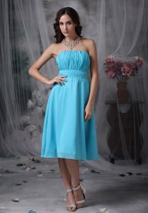 Aqua Blue Empire Strapless Chiffon Bridesmaid Dress with Ruching for Cheap