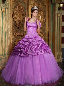 Qualified Lavender Dress for Quince in Taffeta and Organza with Appliques