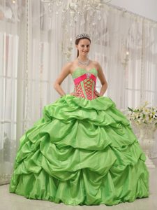 Spring Green Sweetheart Taffeta Dress for Quince with Beading and Pick Ups