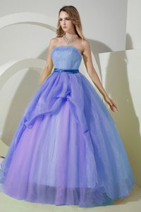 Lilac Strapless Organza Quinceanera Dresses with Beading and Embroidery