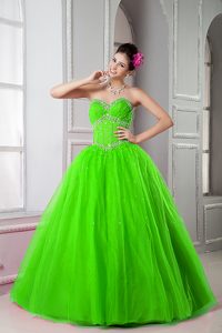 Spring Green Ball Gown Sweetheart Beaded Quinceanera Dresses Made in Tulle