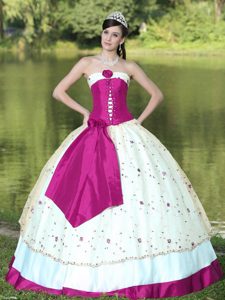 Strapless Neckline Colorful Quinceanera Dress with Hand Made Flowers in Satin