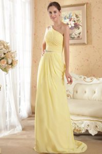 One Shoulder Ruched Yellow Beautiful Prom Dresses for Ladies