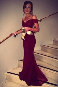 Trendy Burgundy Empire Satin Off The Shoulder Short Sleeves Lace Backless Prom Dress Brush Train