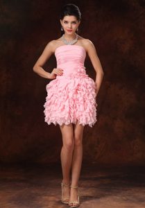 Popular Strapless Pink Ruched Mini-length Prom Evening Dress with Ruffles