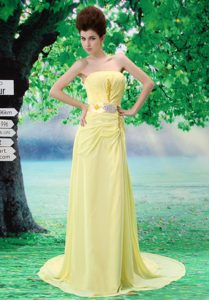 Discount Strapless Yellow Court Train Prom Celebrity Dresses with Beading