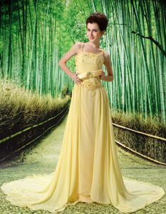 Wholesale Yellow Court Train Beaded Prom Dresses for Ladies with Straps