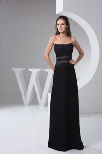 Simple Strapless Black Chiffon Zipper-up Prom Cocktail Dresses to Floor