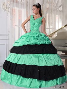 Attractive V-neck Taffeta Beaded Dress for Quince with Hand Flowers and Appliques