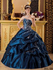Navy Blue Ball Gown Sweetheart Quinceanera Dresses with Appliques in Taffeta