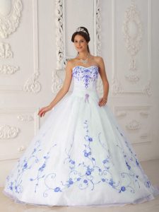 White Ball Gown Strapless Dresses for Quinceanera in Satin and Organza