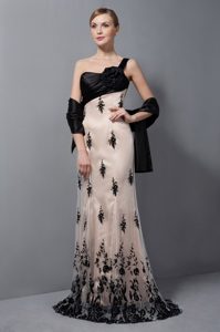 Beautiful Champagne One Shoulder Lace Mother Dress with Hand Made Flower
