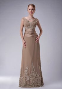 Column V-neck Chiffon Mother of the Bride Dress with Appliques and Ruching
