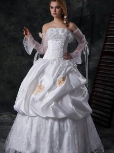 Smart White Ball Gowns Strapless Sleeveless Taffeta Floor Length Lace Up Lace and Appliques and Pick Ups Wedding Dress