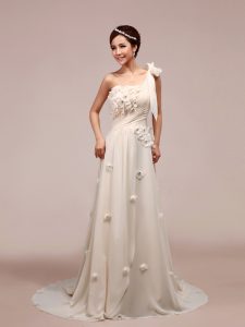 Hot Selling White Wedding Gowns Wedding Party and For with Ruching and Hand Made Flower One Shoulder Sleeveless Brush Tr