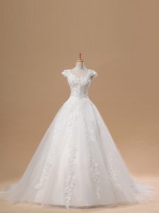 Nice White A-line Lace and Appliques Wedding Dress Lace Up Tulle Short Sleeves With Train