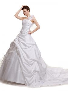 Pick Ups With Train Column/Sheath Sleeveless White Bridal Gown Court Train Lace Up