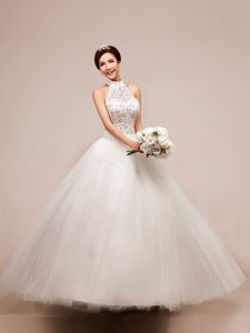 Ball Gowns Wedding Gowns White Halter Top Tulle Sleeveless High Low Lace Up